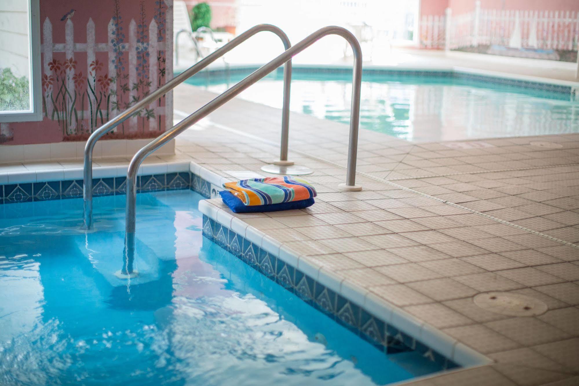 Somerset Inn & Suites エフライム エクステリア 写真